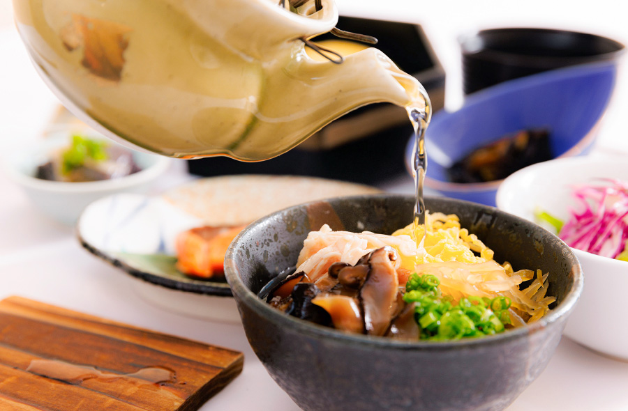 朝食