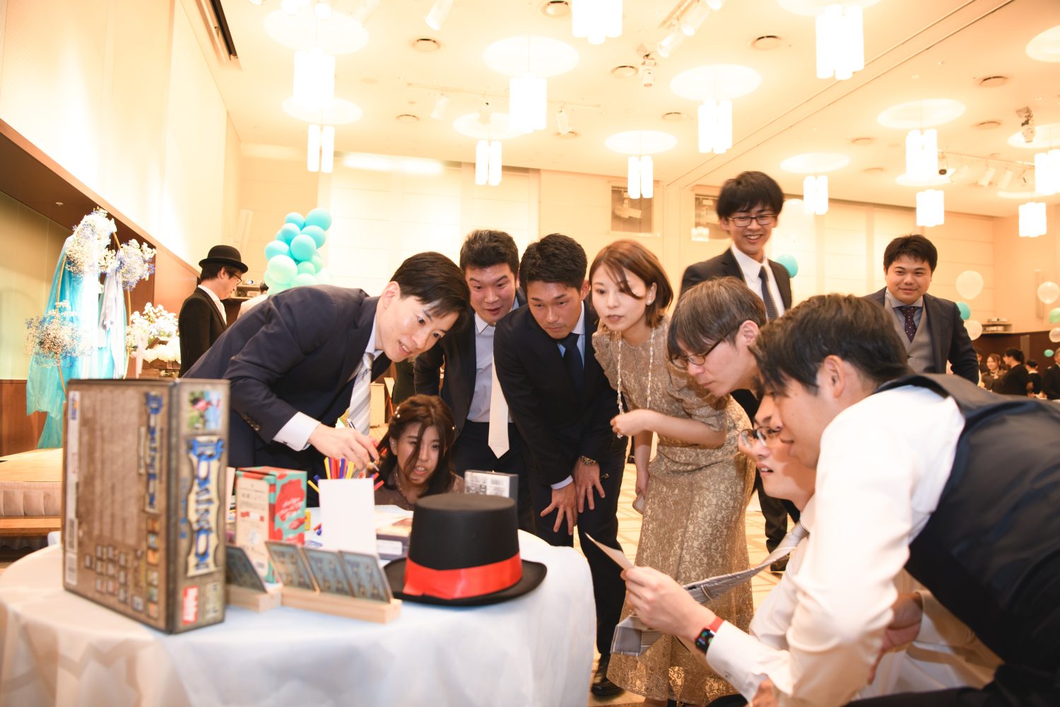 会場ゲスト一丸となって答えを導きます