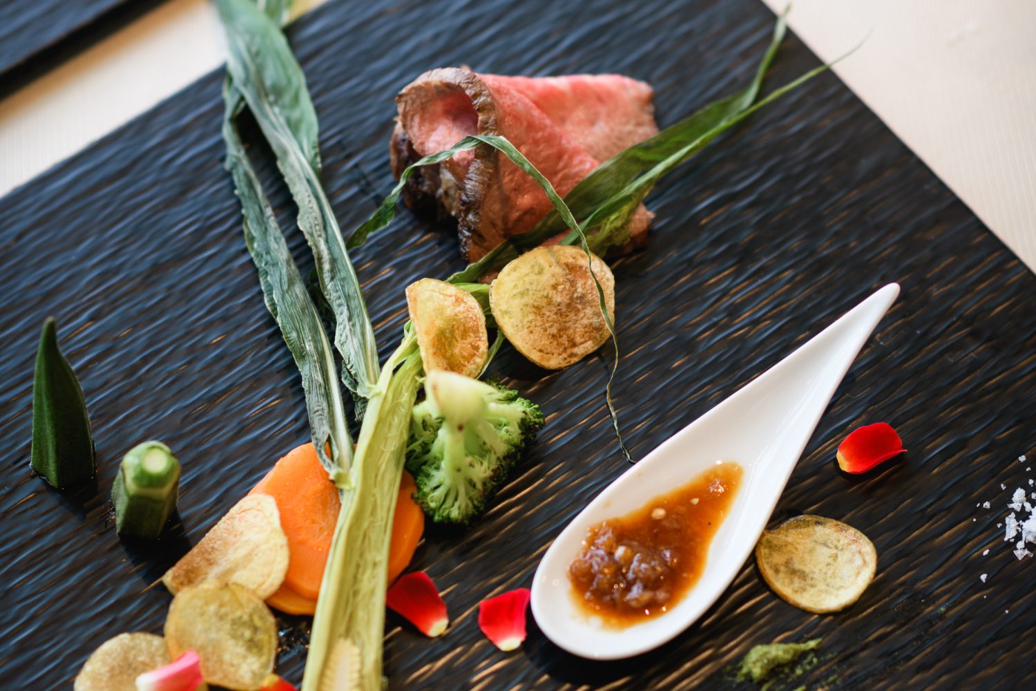 和牛のロースト
シェフ特製ジャポネソース