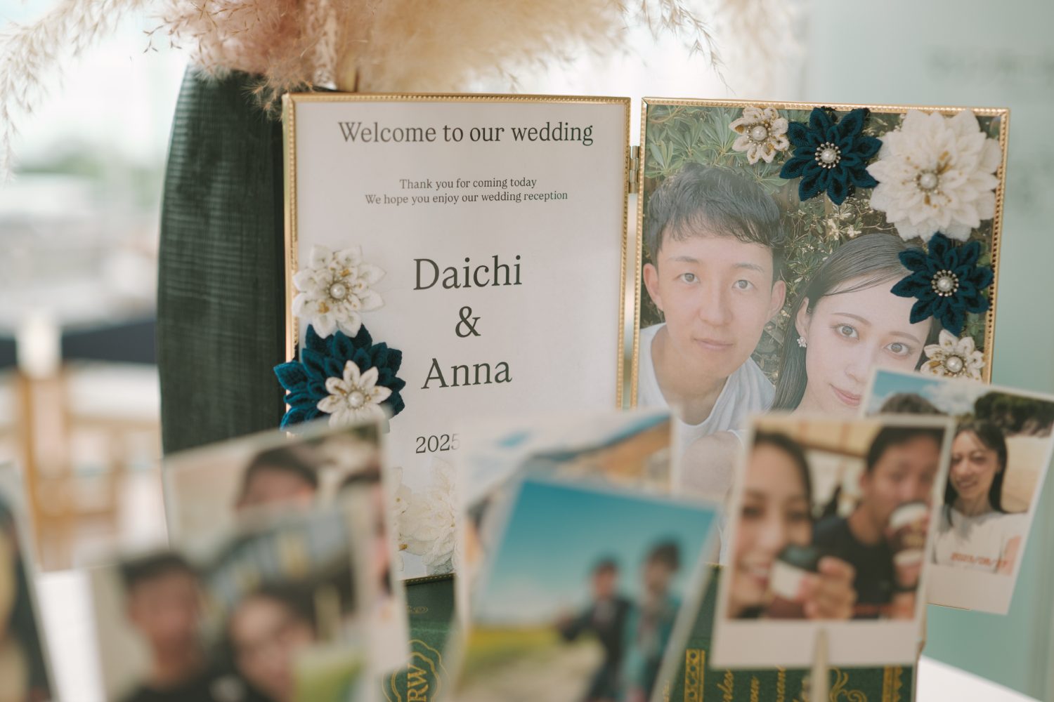 全体の色合いをそろえた、シンプルでありながら可愛らしさのあるウェルカムスペース。